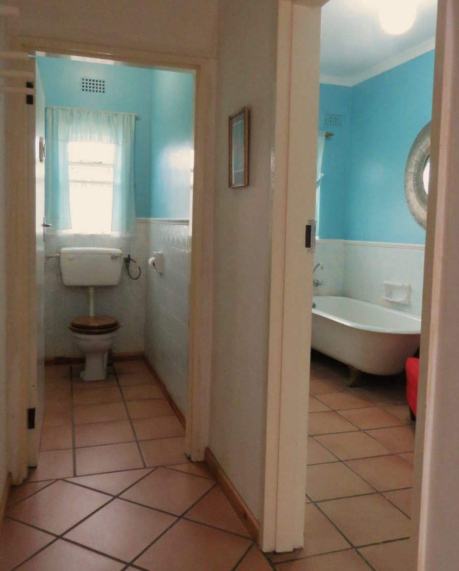 5 Bedroom Property for Sale in Uniondale Western Cape